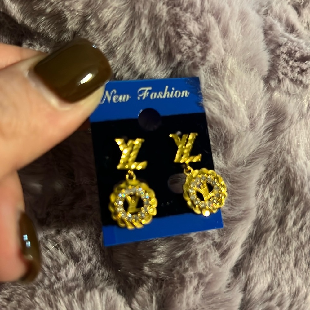 Gold earrings